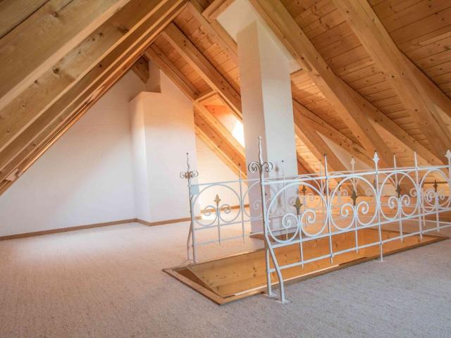 2 Zimmer, 81 m², 3. Stock