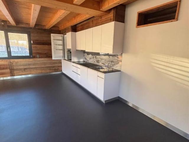 2 Zimmer, 85 m²