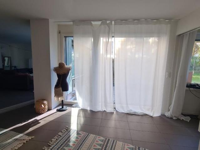 2 Zimmer, 90 m², EG