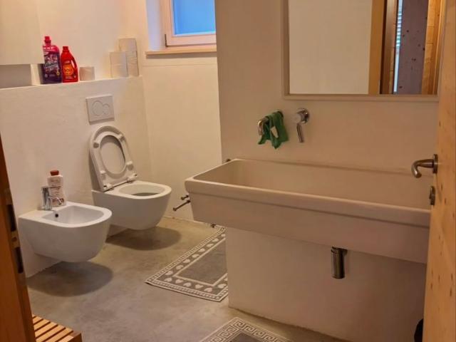 2 Zimmer, 90 m²