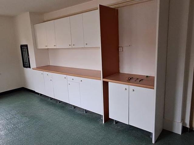 2 Zimmer, 95 m², EG