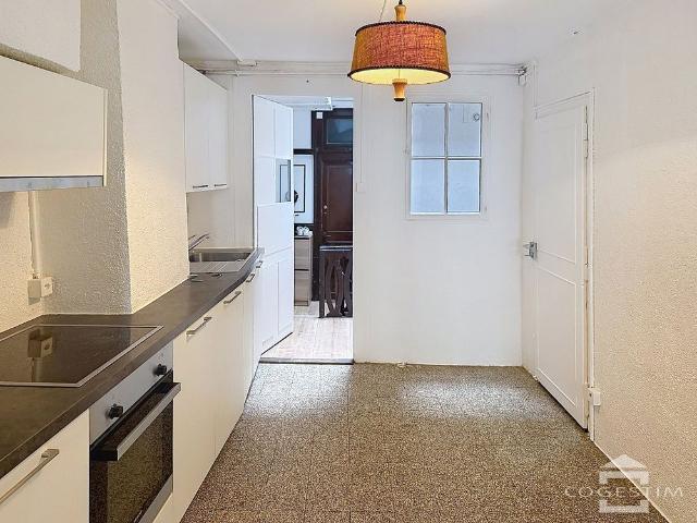 2 Zimmer, 59 m², 2. Stock
