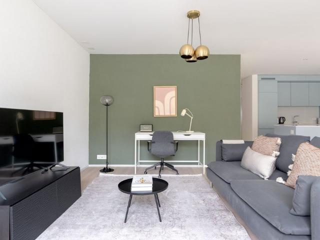 2 Zimmer, 95 m², 3. Stock