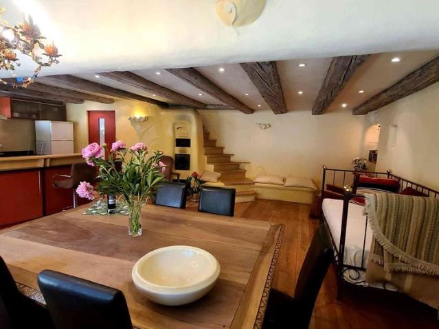 2 Zimmer, 95 m²