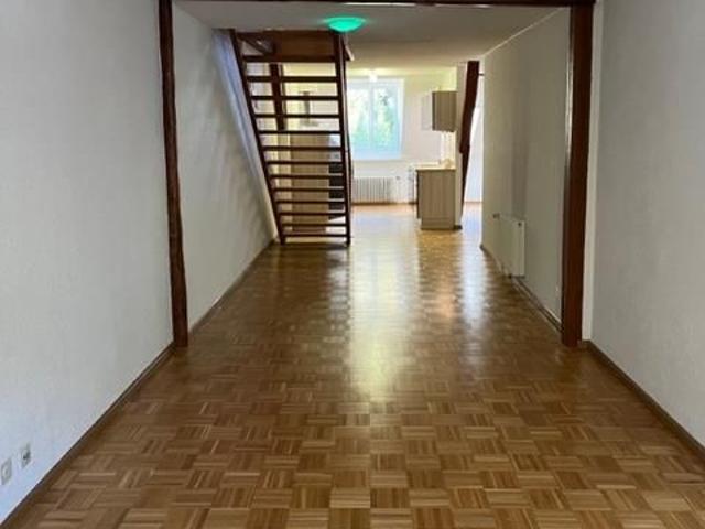2 Zimmer, 101 m², 2. Stock