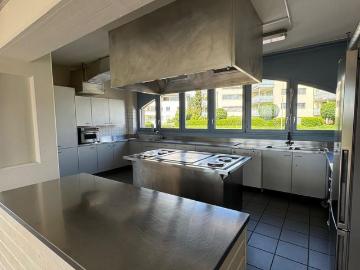 2 Zimmer, 101 m², EG