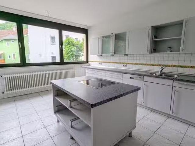2 Zimmer 105 m² 925 € Kaltmiete Wohnungen in Tuttlingen