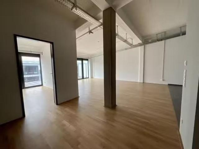 2 Zimmer 126 m² 1.549 € Kaltmiete Wohnungen in Bremen