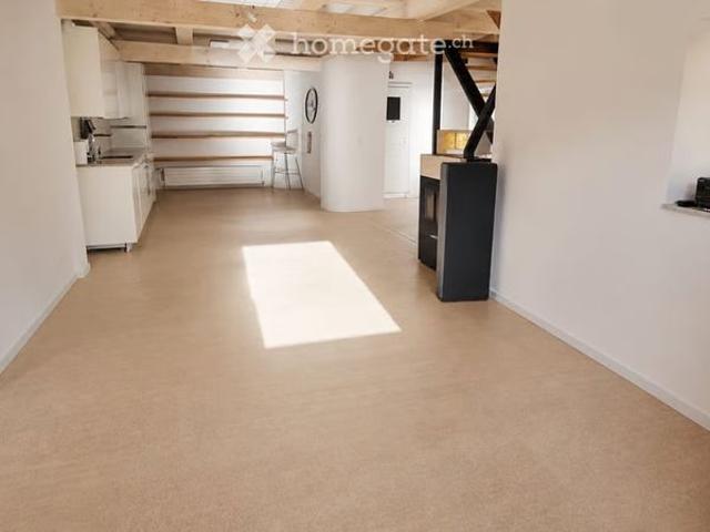 2 Zimmer, 150 m²
