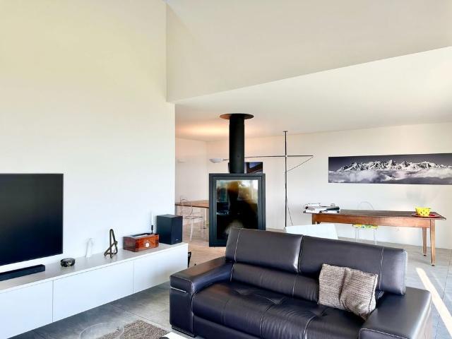 2 Zimmer, 160 m²
