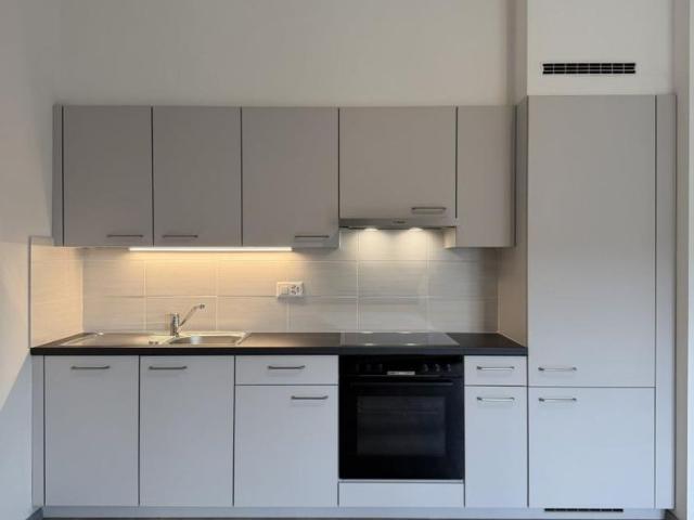 2 Zimmer, 1 m², 4. Stock