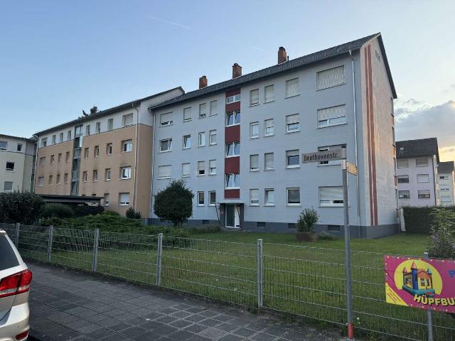 2 Zimmer * 1 Küche * 1 Bad * Keller * Einzelgarage * Selbstnutzung