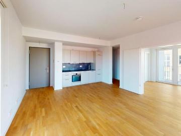2 Zimmer, 2 Balkone & ein Quartier, das keine Wünsche offen lässt
