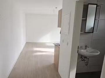 2 Zimmer 33 m² 700 € Kaltmiete Wohnungen in Fredersdorf