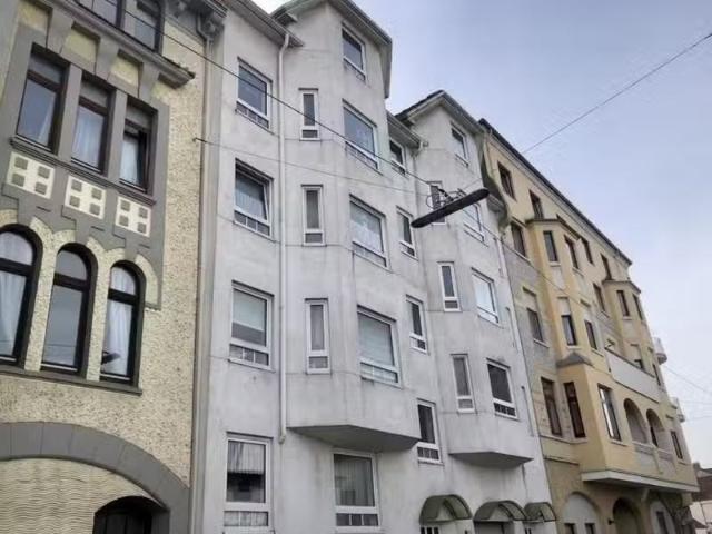 2 Zimmer 32 m² 300 € Kaltmiete Wohnungen in Bremerhaven