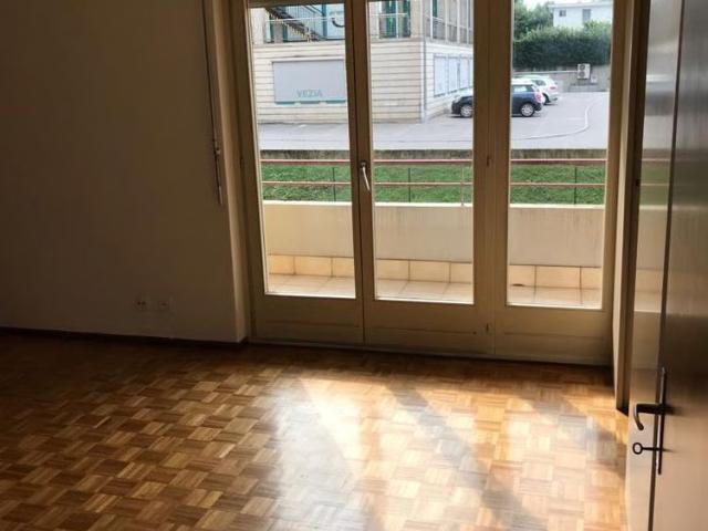 2 Zimmer, 37 m², 1. Stock
