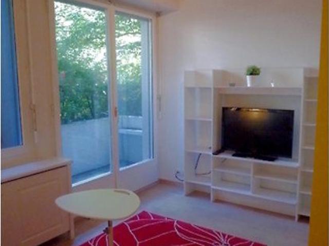 2 Zimmer, 35 m², 1. Stock