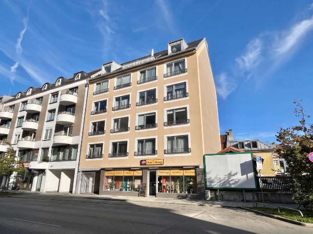 2 Zimmer Traumwohnung im Herzen von Schwabing, Herzogstraße 24 | bezugsfrei ab sofort
