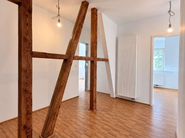 2 ZIMMER WG | EIGENES BAD | TOP ANBINDUNG | STUTTGART MITTE