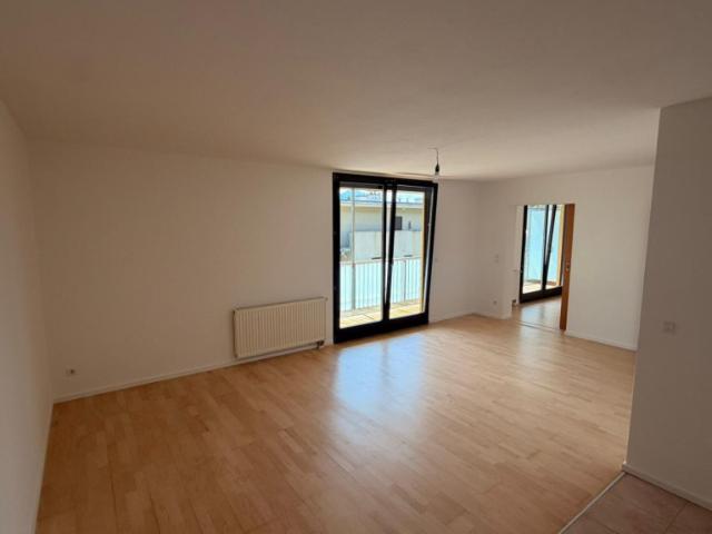 2 Zimmer Wohnung mit 24m² sonnigem Süd Balkon in zentraler Ruhelage Salzburgs