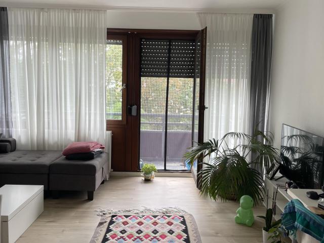 2 Zimmer Wohnung mit 2 Balkonen