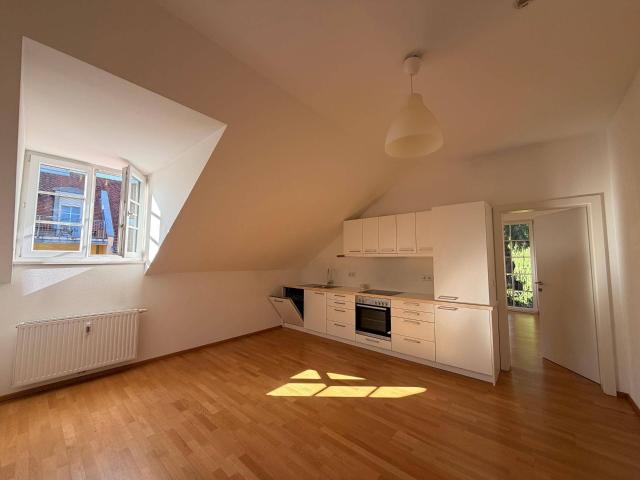 2 Zimmer Wohnung mit 2 Balkons in Graz sofort verfügbar