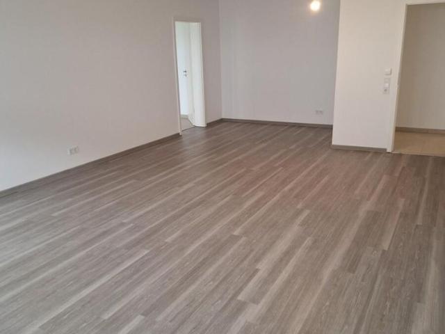 zur Miete: schöne 2 Zimmer Wohnung mit Terrasse in Meine