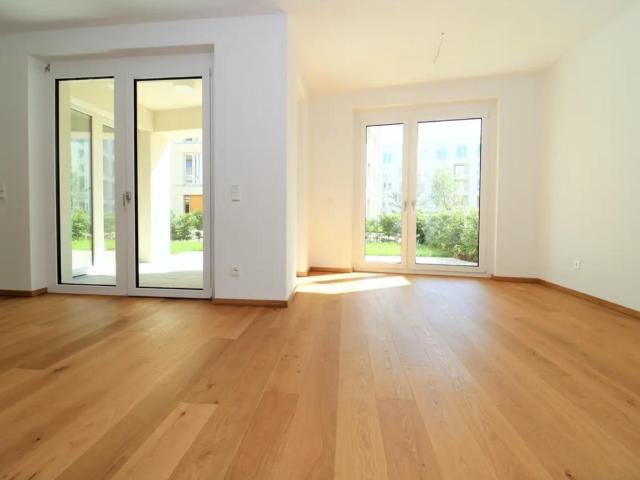 2 Zimmer Wohnung mit Terrasse und Garten