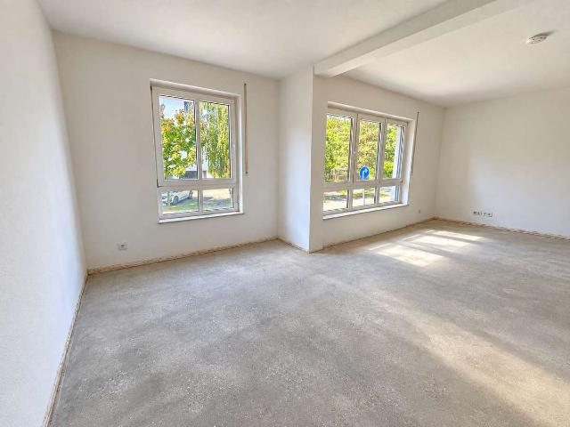 2 Zimmer Wohnung mit Terrasse und Gestaltungspotenzial