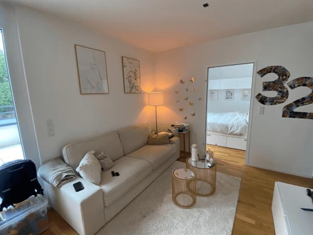 2 Zimmer Wohnung mit Terrasse – ideal für Singles und Paare, U3 Nähe