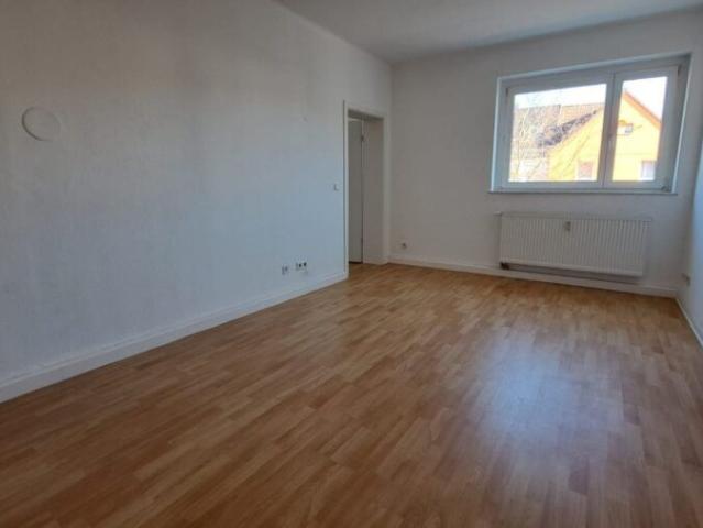 2 Zimmer Wohnung mit Terrasse in Zeitz Forststraße