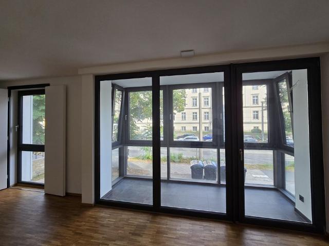2 Zimmer Wohnung mit Wintergarten und EBK im Herzen der Äußeren Neustadt
