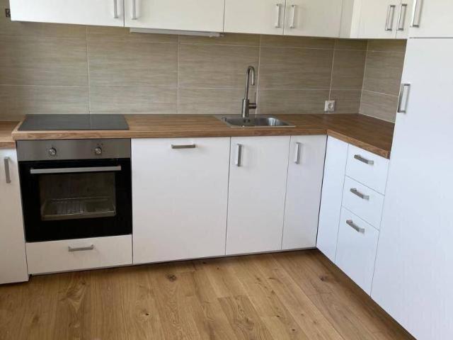 2 Zimmer Wohnung mit Ausblick und neuer Küche