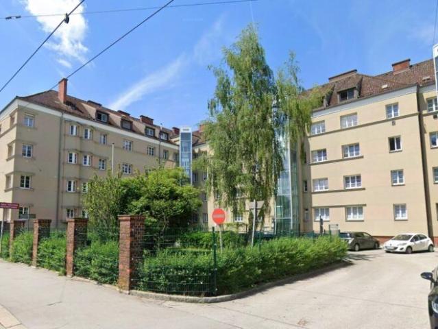 2 Zimmer Wohnung mit Badfenster nähe Unionkreuzung *Linz