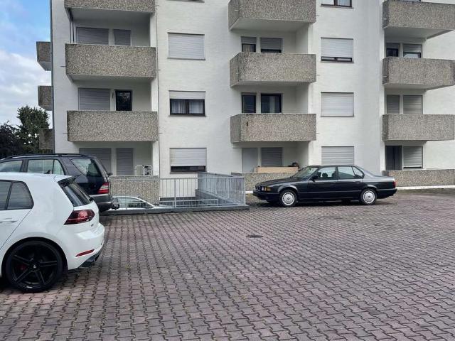 2 Zimmer Wohnung mit Balkon/TG Stellplatz+Außenstellplatz