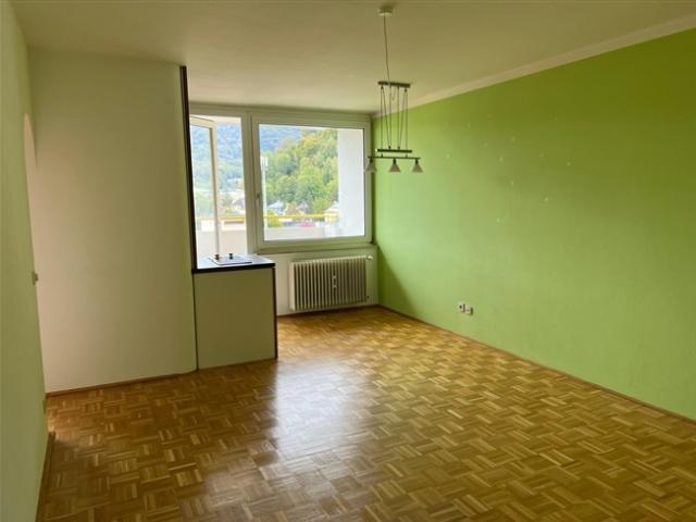 2 Zimmer Wohnung mit Balkon