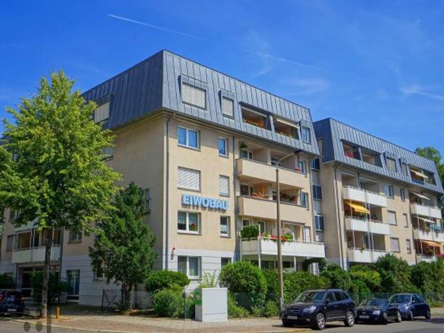 2 Zimmer Wohnung mit Balkon, Aufzug und Stellplatz in Gohlis Süd