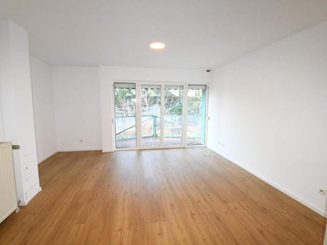 2 Zimmer Wohnung mit Balkon, Gartennutzung & Autoabstellplatz in Ruhelage