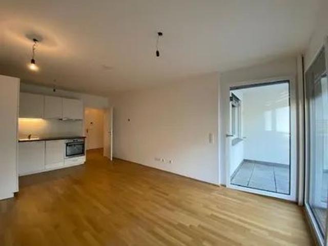 2 Zimmer Wohnung mit Balkon I U3 Schweglerstraße