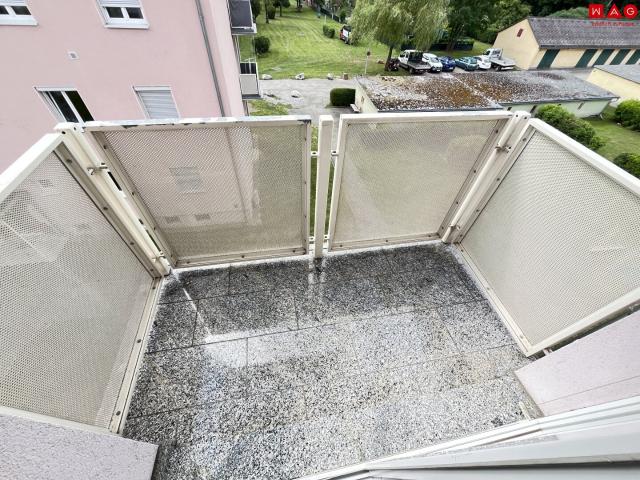 2 zimmer wohnung mit balkon im grünen
