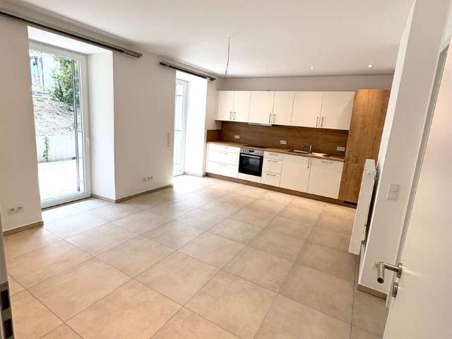 2 Zimmer Wohnung mit Balkon im EG, in Passau