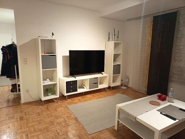 2 Zimmer Wohnung mit Balkon in Bonn, Ideal als Pendlerwohnung