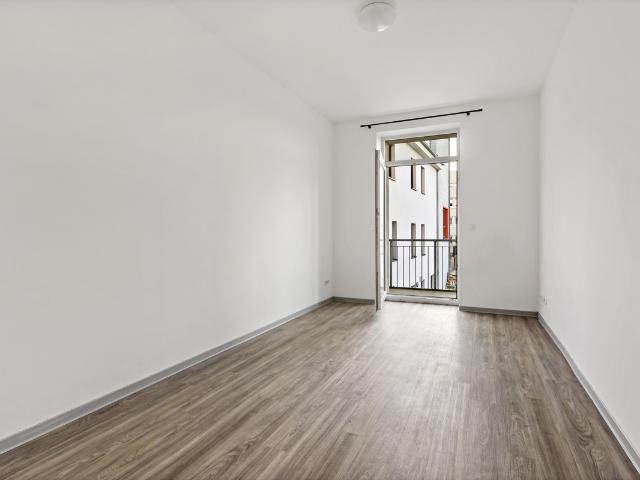 2 Zimmer Wohnung mit Balkon in gefragter Steintor Lage!