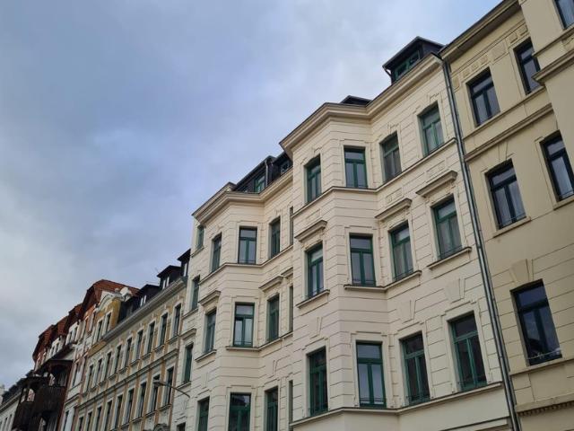 2 Zimmer Wohnung mit Balkon in Gründerzeithaus Leipzig Reudnitz