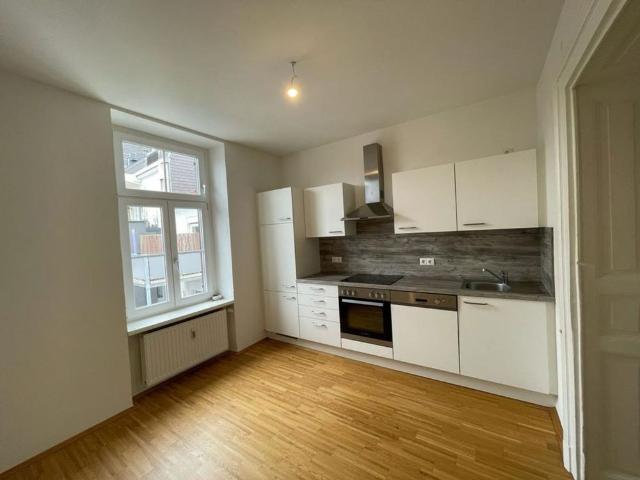 2 Zimmer Wohnung mit Balkon in der Schönaugasse Provisionsfrei!
