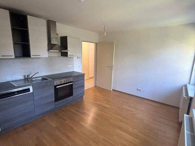 2 Zimmer Wohnung mit Balkon in Ruhelage