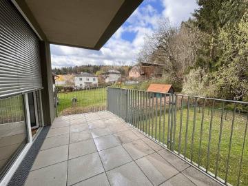 Nähe LKH+ 2 Zimmer Wohnung mit Balkon in ruhiger Lage am Waldrand