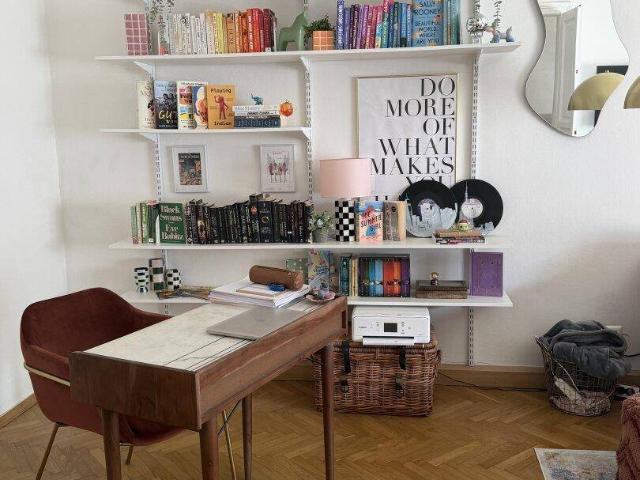 2 Zimmer Wohnung mit Balkon – inkl. hochwertiger Einrichtung übernehmbar