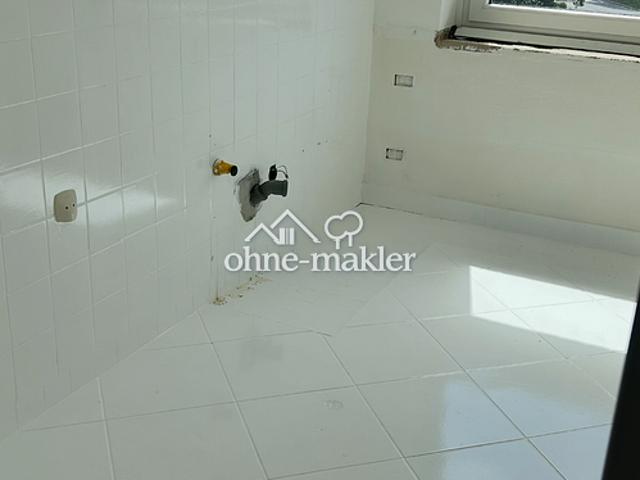 2 Zimmer Wohnung mit Balkon Nähe Uni/Uniklinik Lübeck Sankt Jürgen