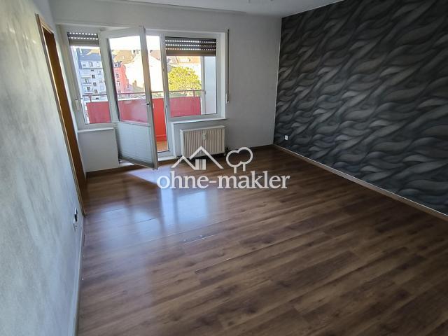 2 Zimmer Wohnung mit Balkon +Provisionsfrei +leerstehend